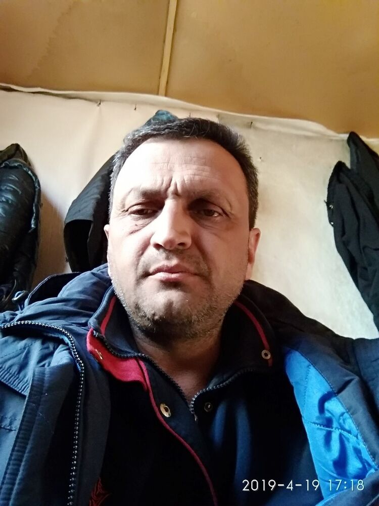  ,   HOVIK, 48 ,   