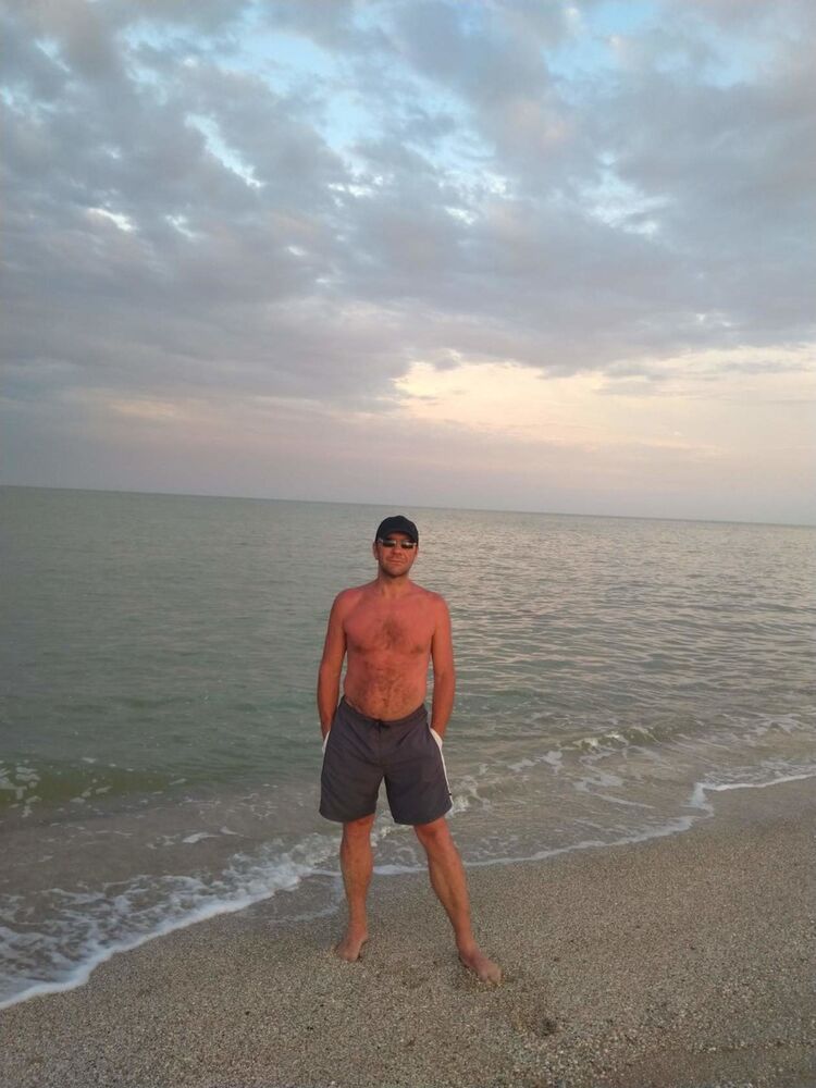  ,   Oleg, 57 ,   ,   , c 