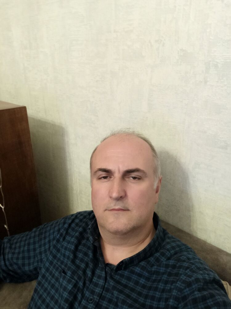  35287456  Konstantine, 50 ,    