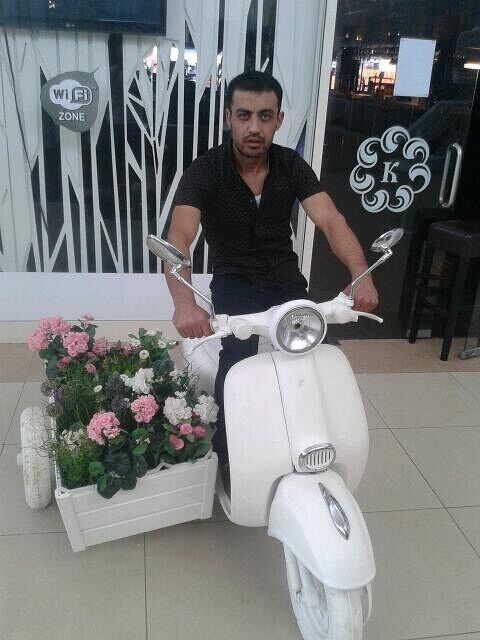  21023996  Kamol, 34 ,    