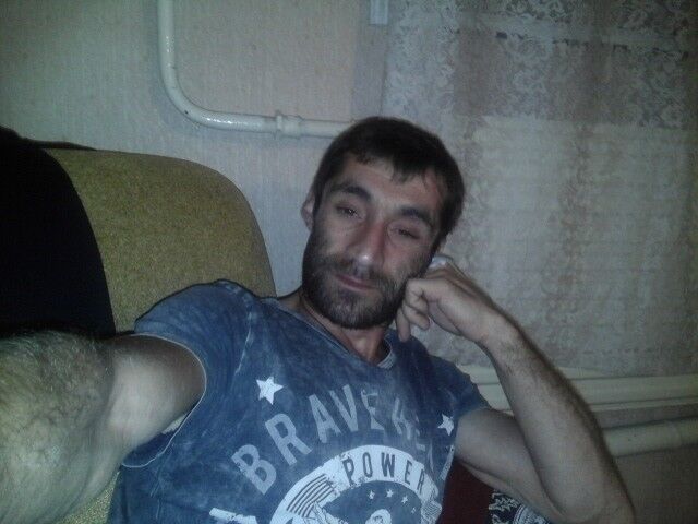  13613196  Ali, 42 ,    