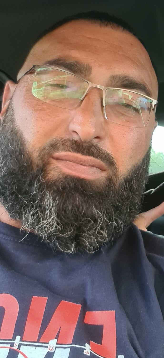  ,   Arman, 39 ,   ,   