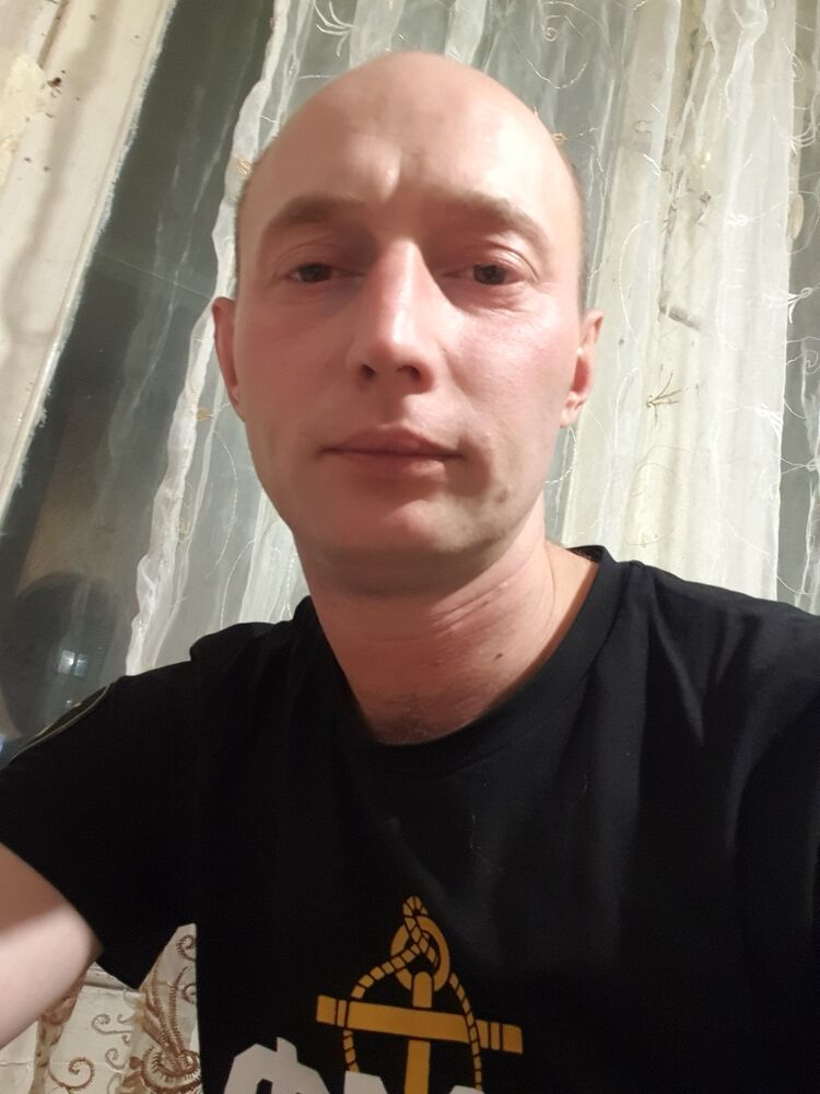  ,   Zhenek, 33 ,   ,   