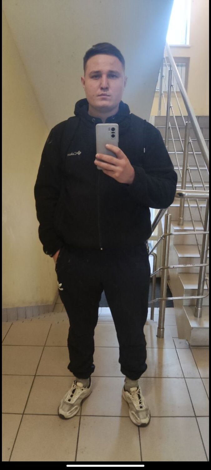  49725646  , 23 ,    