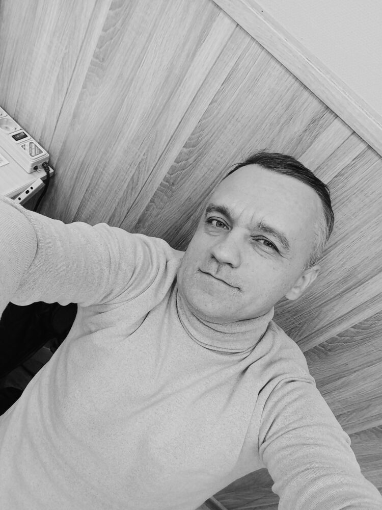  54023206  Vadim, 48 ,    