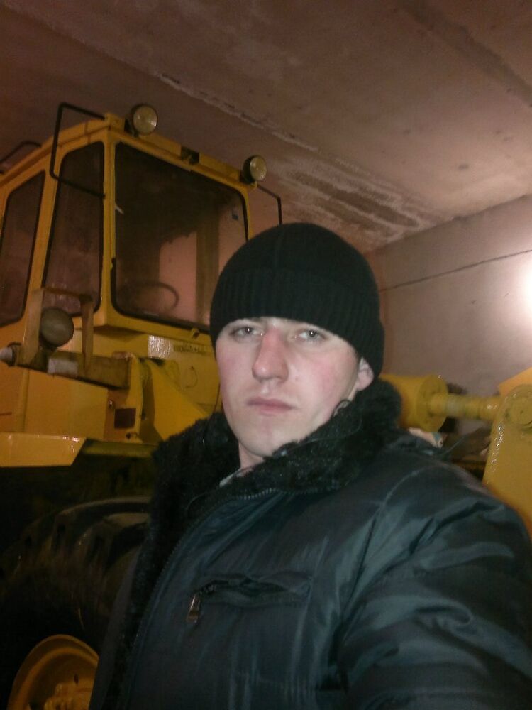  ,   Uzer, 37 ,   ,   , c , 