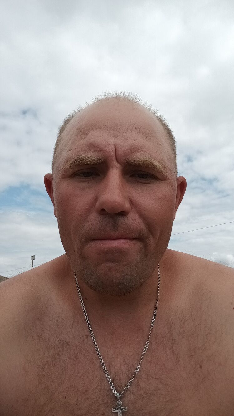 ,   Ilya, 37 ,   ,   