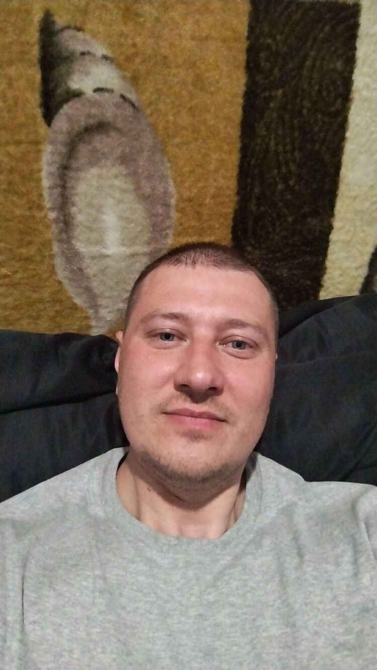  51905556  Yurik, 38 ,    