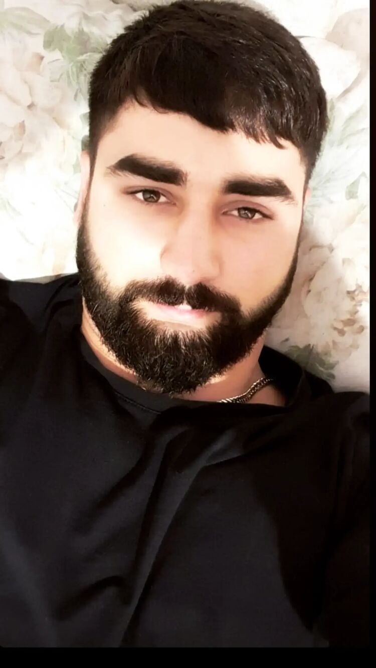  51326186  Amir, 27 ,    