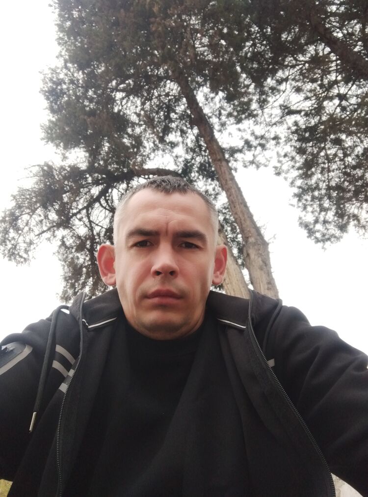 ,   Ruslan, 38 ,   ,   , 