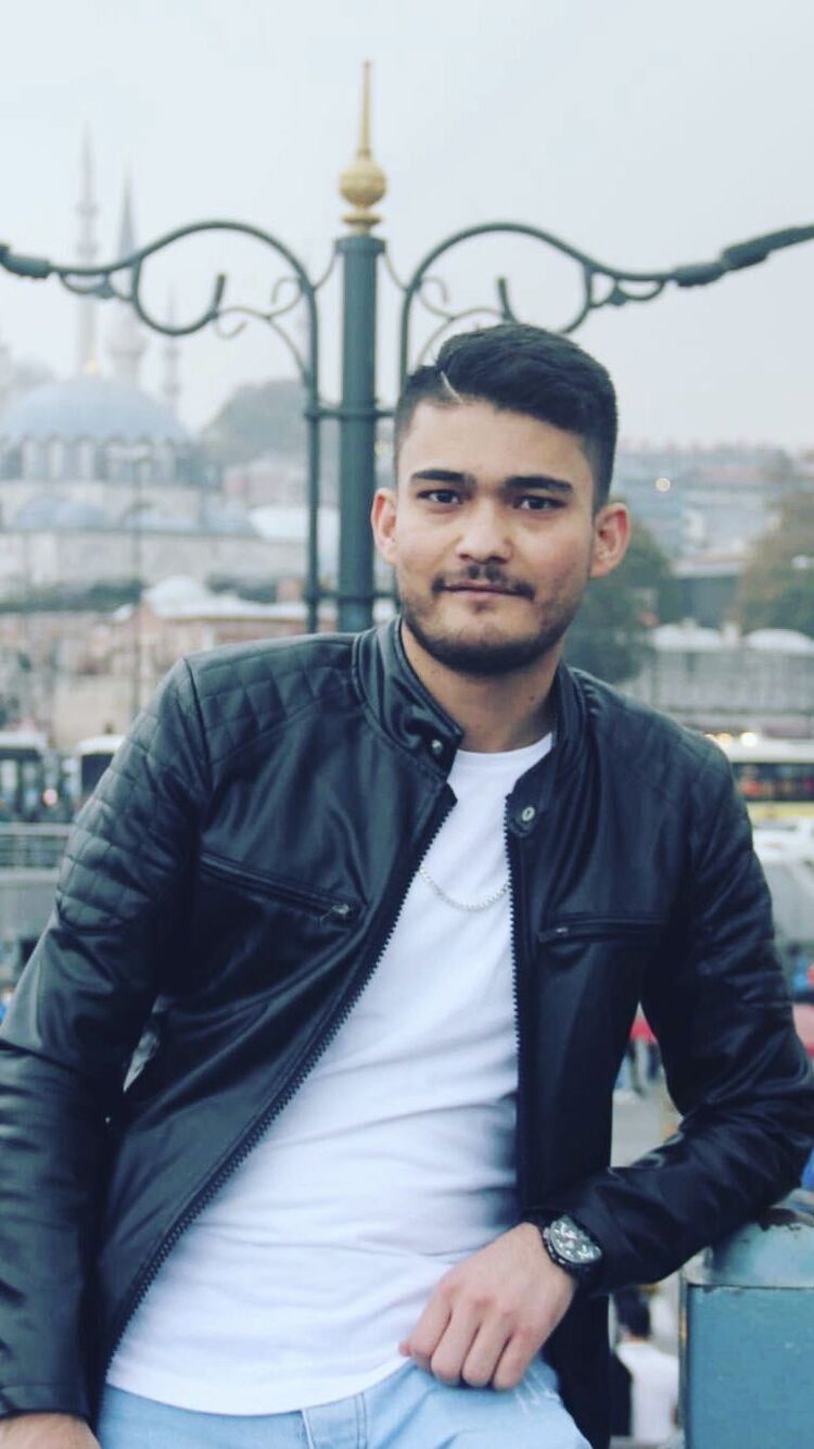  24692166  Yusuf, 24 ,    