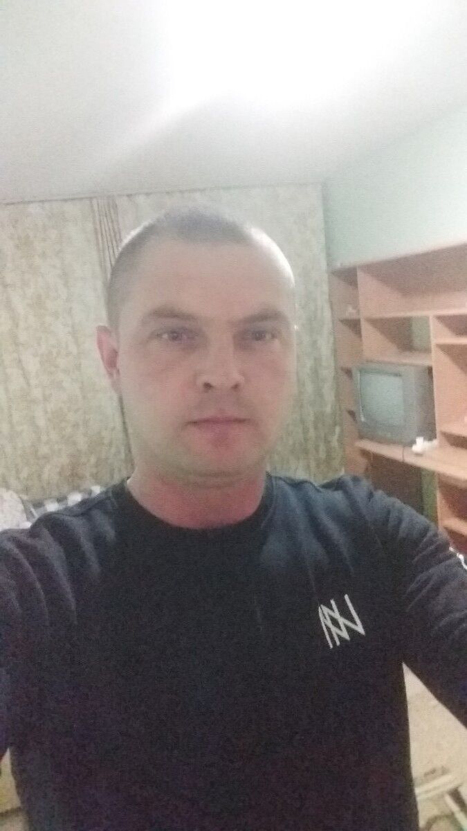 ,   Victor, 38 ,   ,   , c 