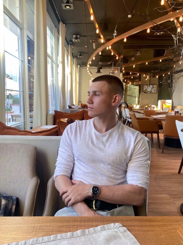  ,   Ruslan, 23 ,   ,   