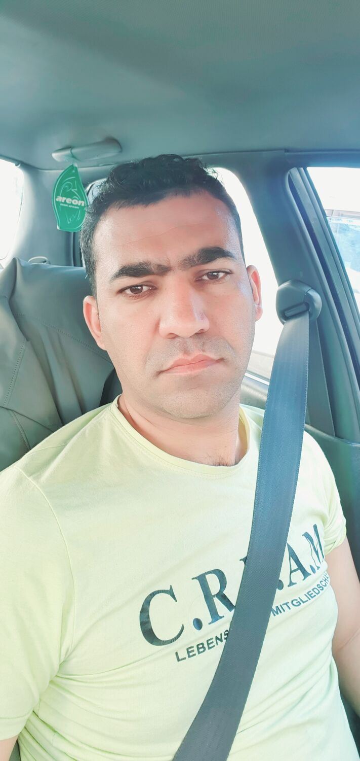  30022346  Ahmad, 28 ,    