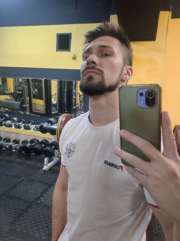  ,   Igor, 22 ,   ,   