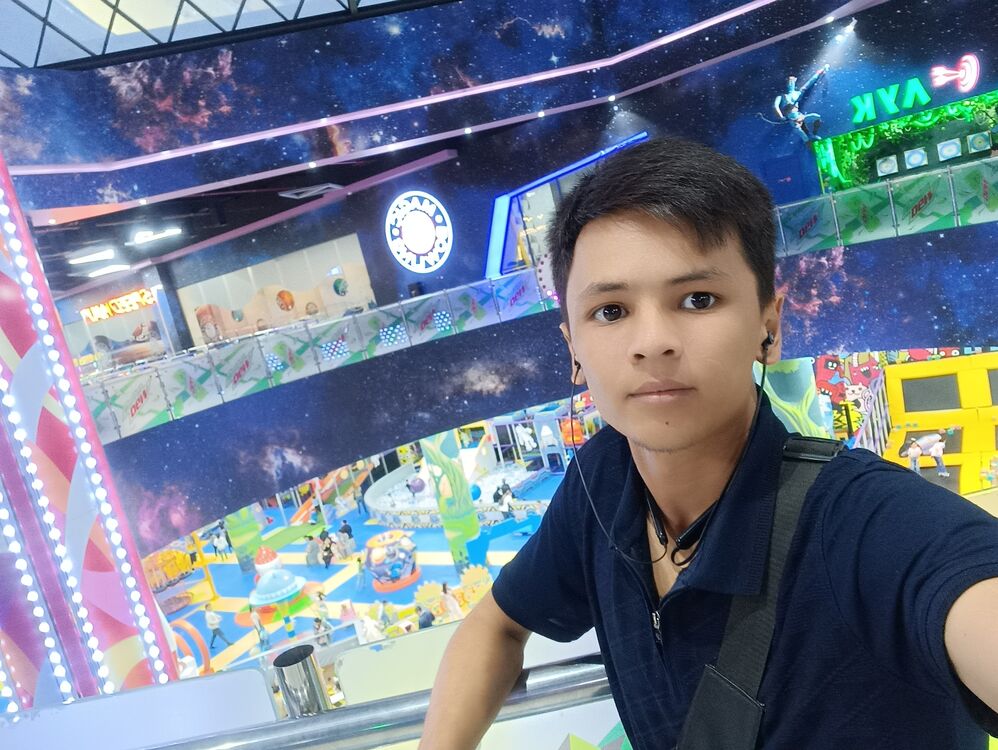  ,   Jamoliddin, 22 ,   ,   