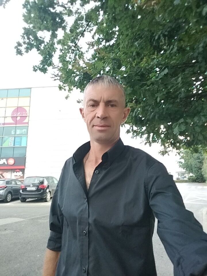  37063336  , 40 ,    