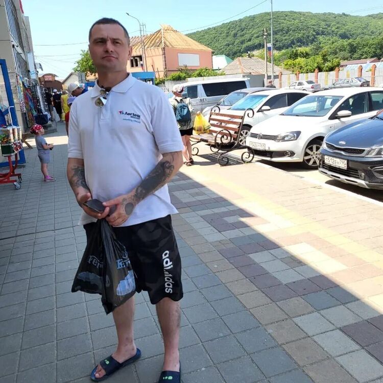  ,   Oleg, 46 ,   ,   , c , 