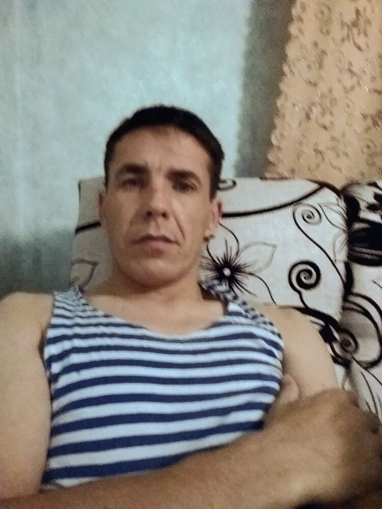  19441676  Alekcei, 39 ,    