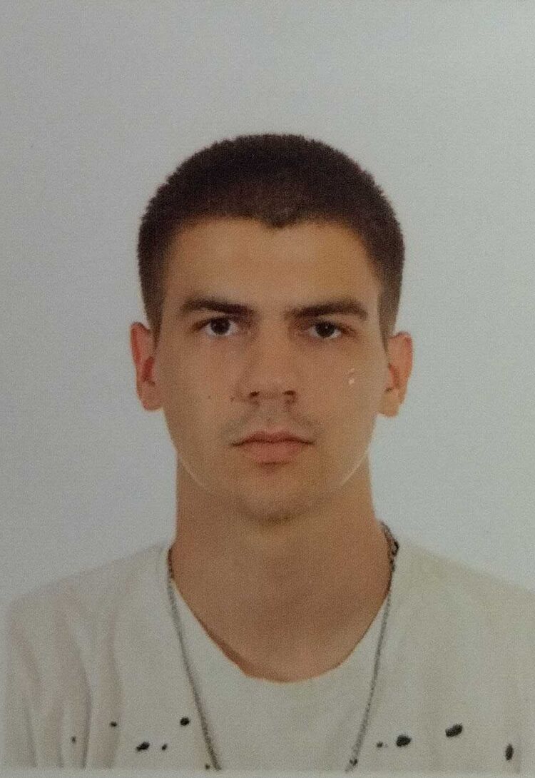  46860906  , 24 ,    