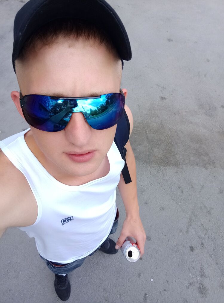  28448496  Aleksei, 26 ,    
