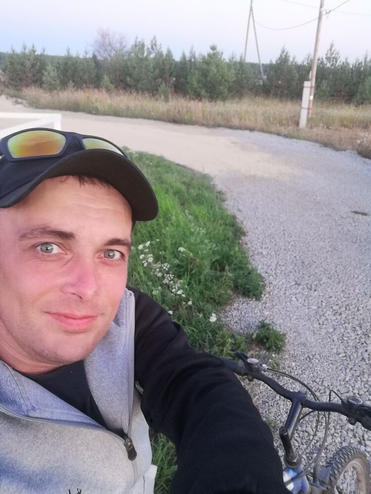  32640826  Nikolay, 38 ,    