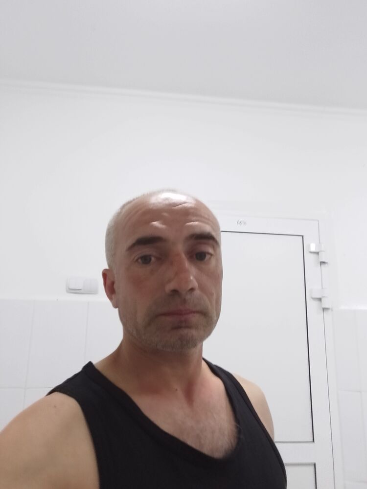  35601636  , 47 ,    -