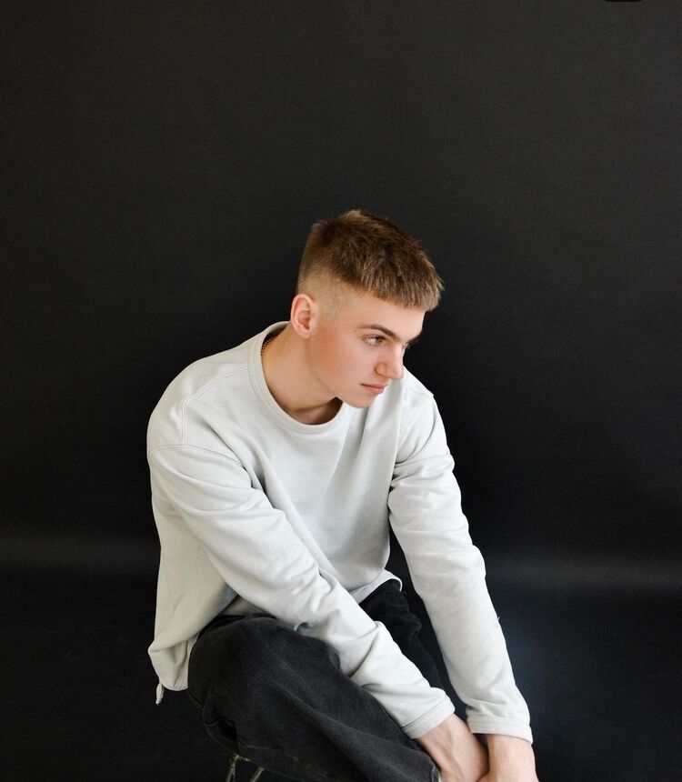 ���� 37594396 ����� ������, 23 ����, ���� ���������� � ������������