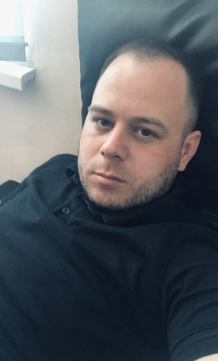  42412856  , 31 ,    