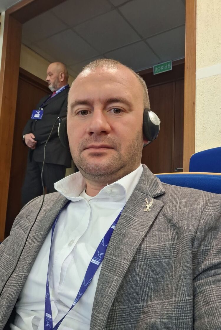  54717936  Ruslan, 39 ,    