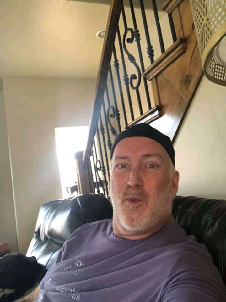  47787096  Leo, 58 ,    London Colney