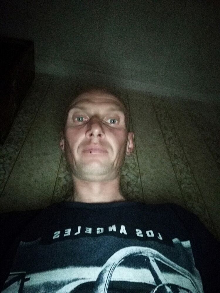  ,   Dmitri, 44 ,   ,   , c 