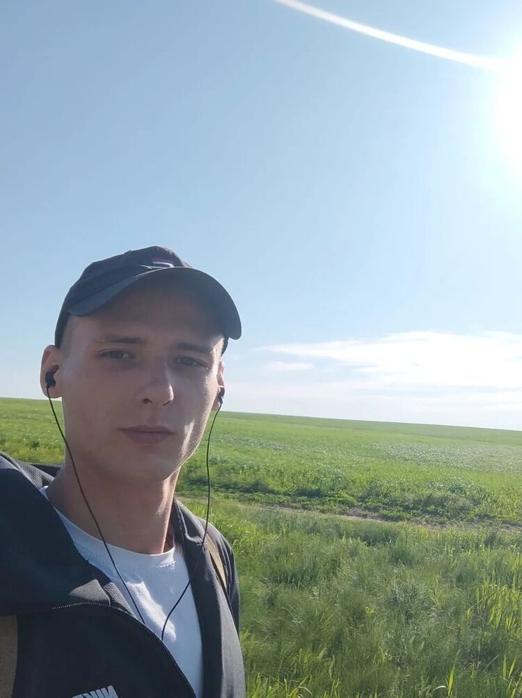  43569496  , 28 ,    