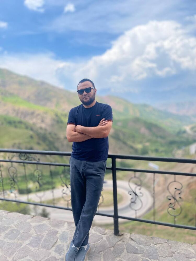  ,   Nurik, 36 ,   ,   