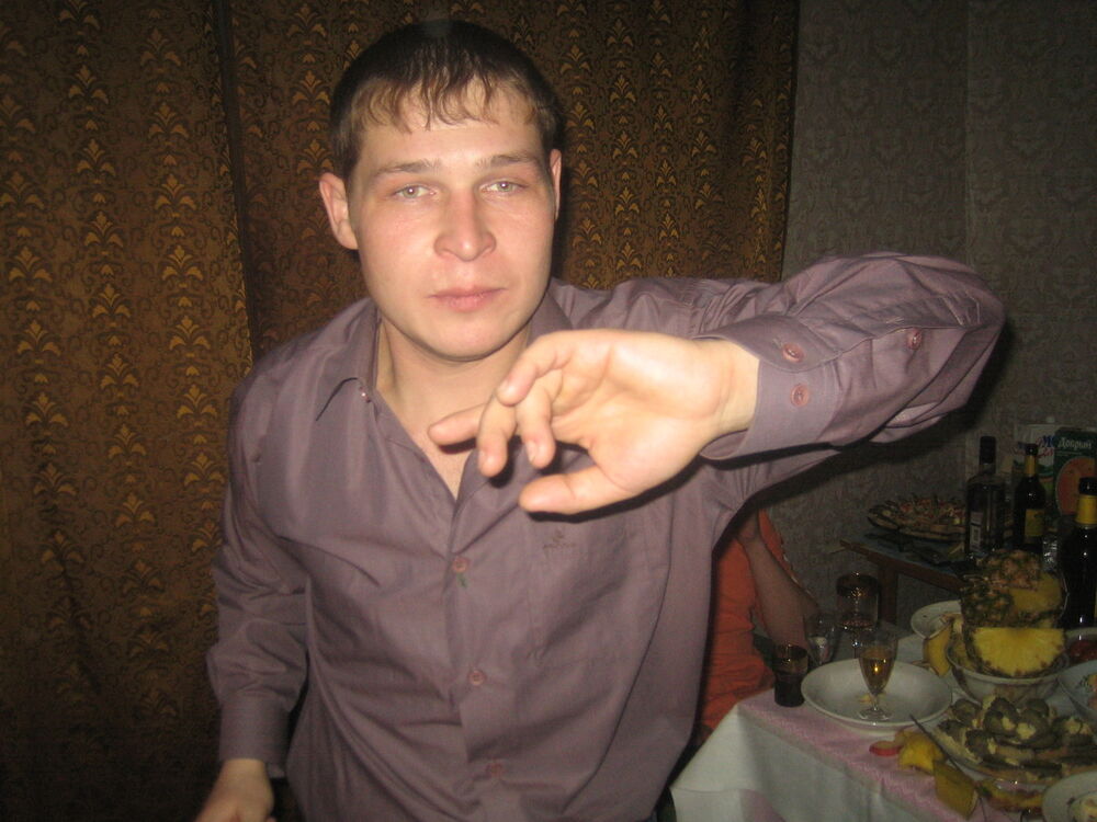  4935176  Oleg, 40 ,    -