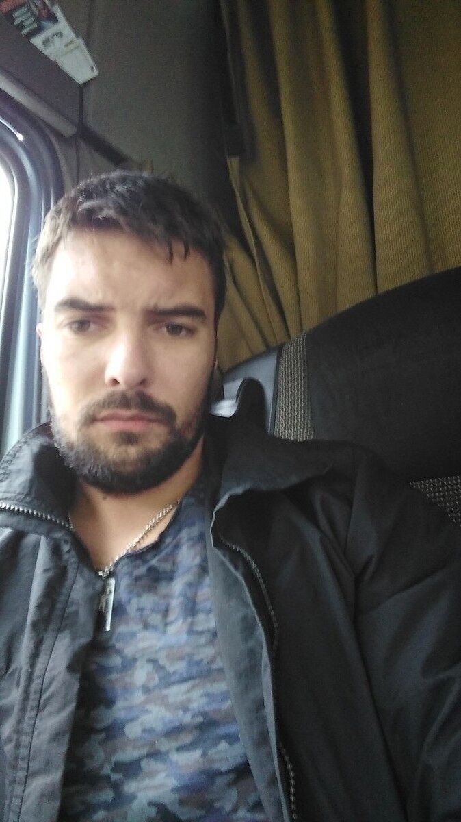 ,   Anatoly, 38 ,   ,   , c 