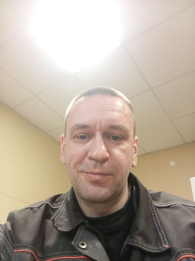  42873276  , 45 ,    