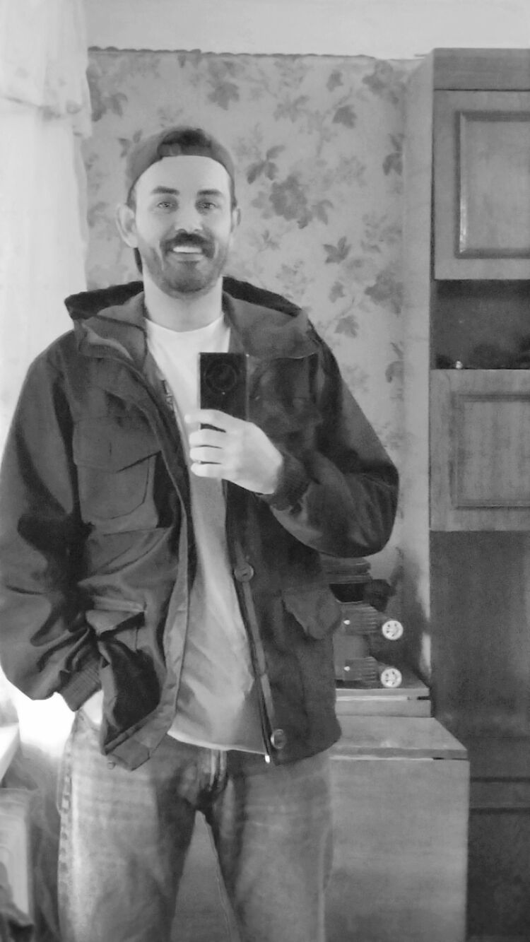  54077666  Hussin, 32 ,    