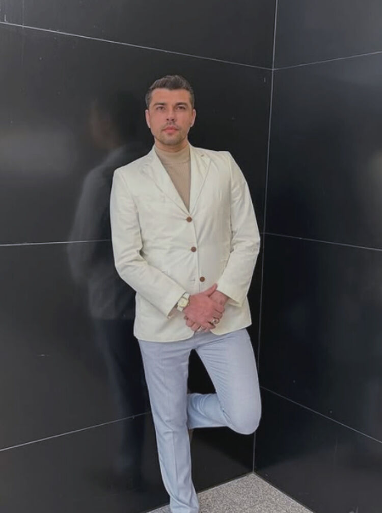 ���� 56110326 ������� ������, 37 ���, ���� ���������� � �������