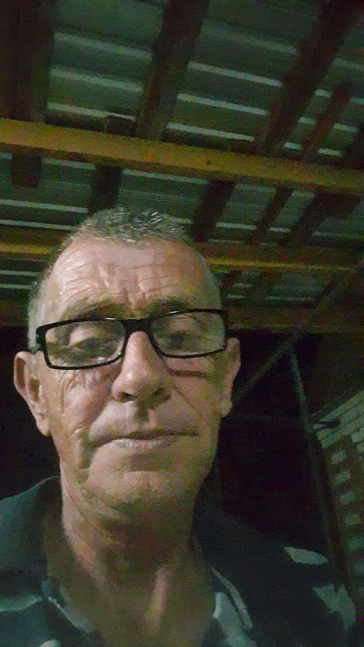  37004696  , 58 ,    
