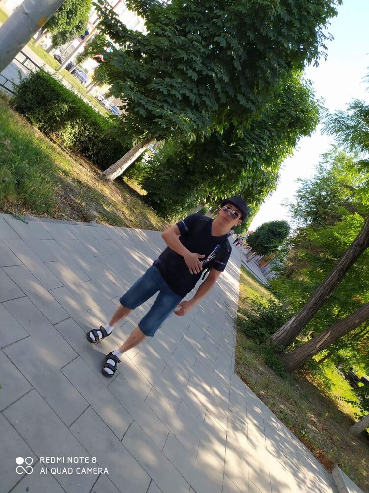  23493386  Akmaljon, 39 ,    