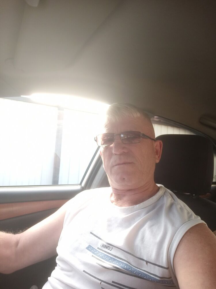  20939106  , 56 ,    