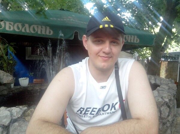  8326176  Nikolas, 34 ,    