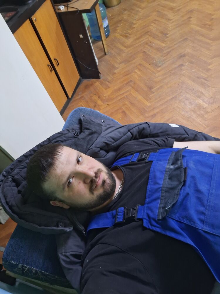  42939666  , 32 ,    