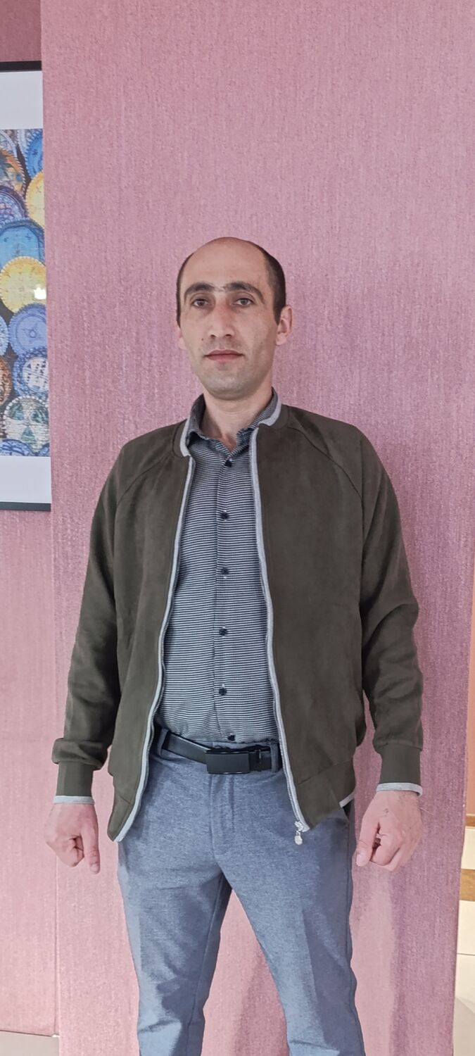  ,   Valodya, 34 ,     