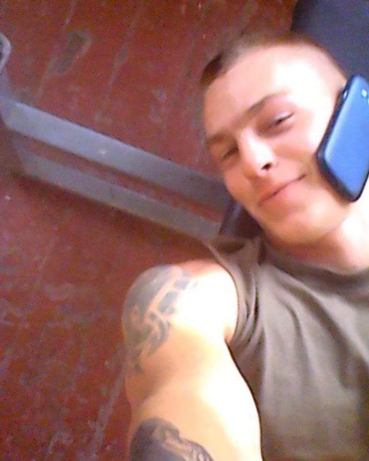  42662406  , 32 ,    