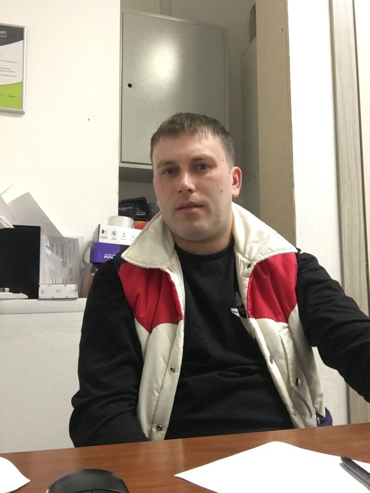  33697436  Evgeny, 39 ,    