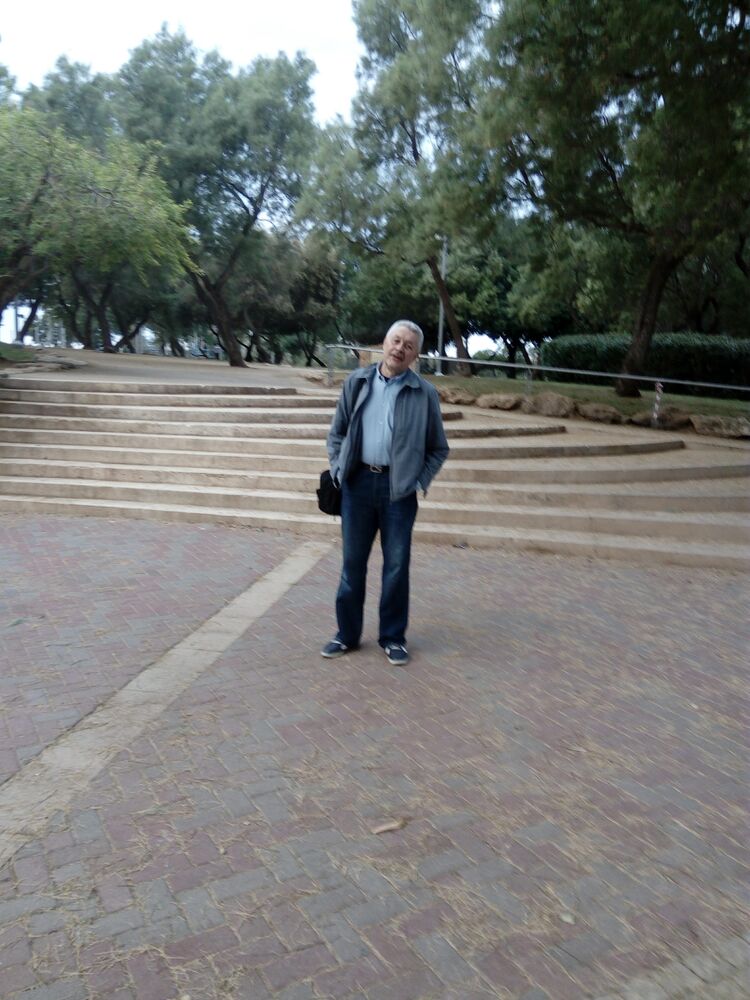  25886866  , 69 ,    
