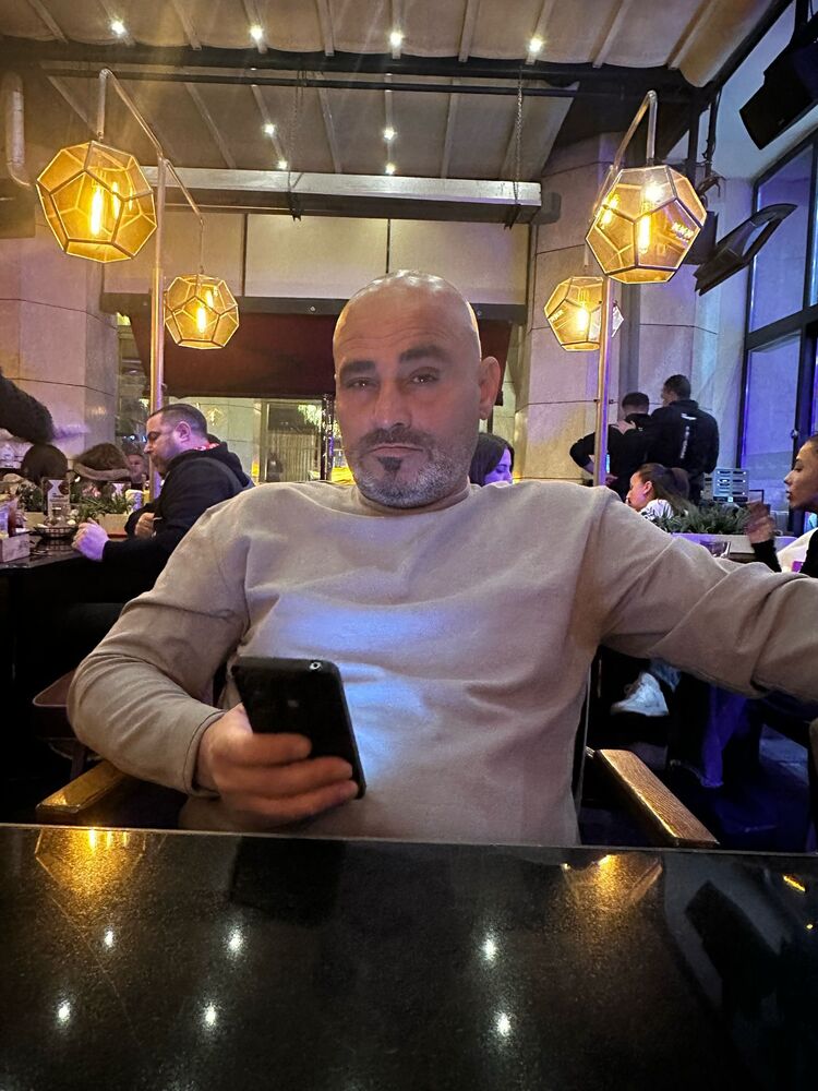  ,   Umut, 44 ,   ,   