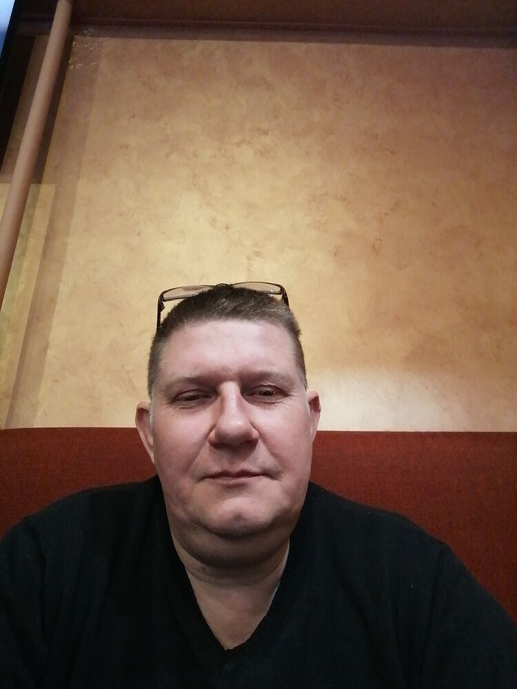  44377236  , 46 ,    